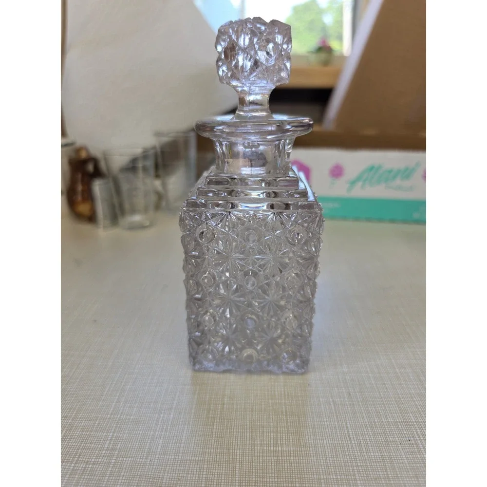 Vintage Clear Pressed Glass Square Decanter Starburst Diamond Pattern Stopper